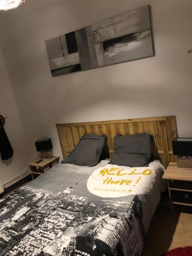 Appartement Spacieux Flize Buitenkant foto