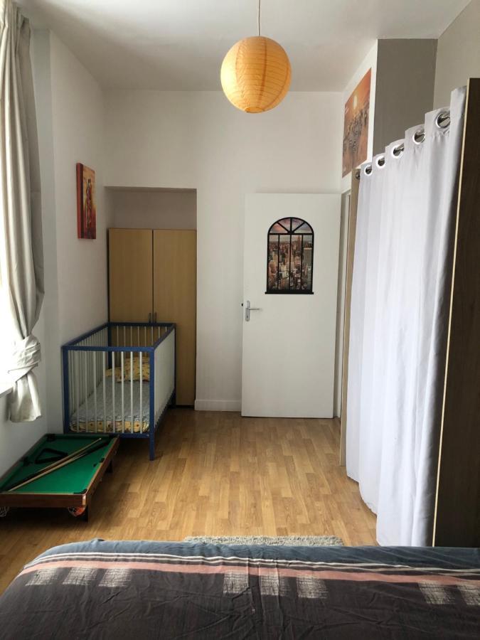 Appartement Spacieux Flize Buitenkant foto