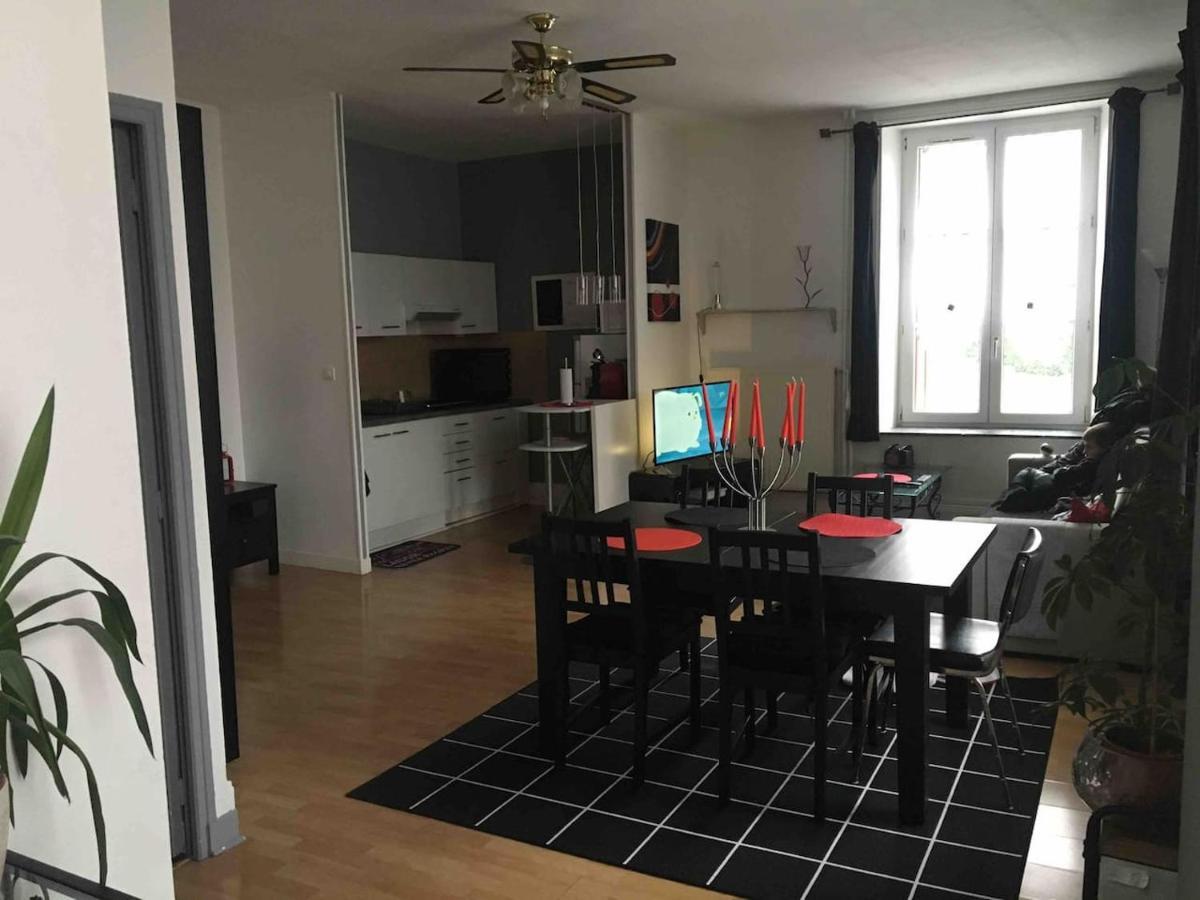 Appartement Spacieux Flize Buitenkant foto
